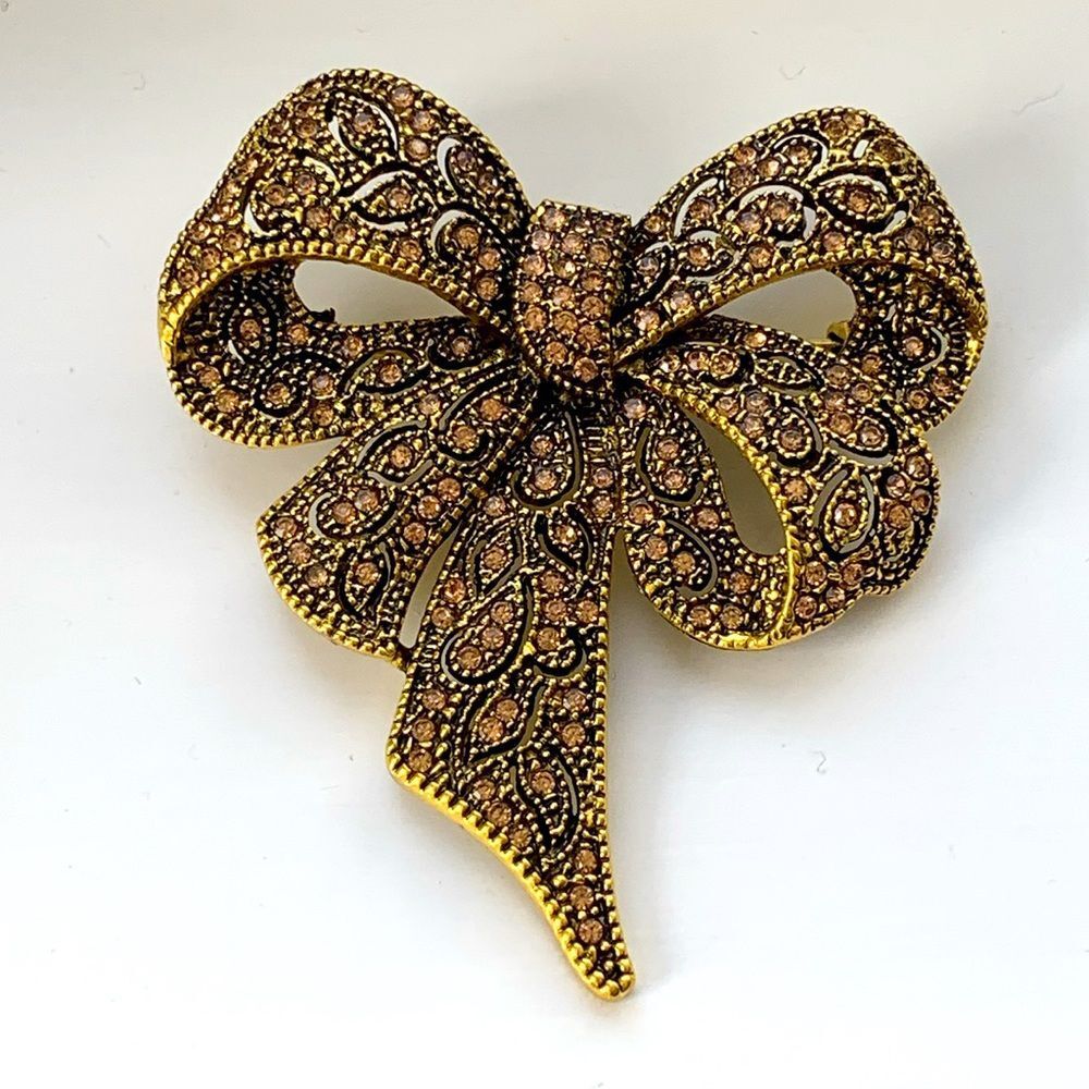 Bow Brooch – Marcasite Style in Antique Gold Tone Openwork Setting
